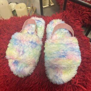 Victoria's Secret PINK Slippers Size 7-9